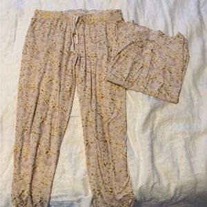 Magnetic Me nursing pjs Gold and Pink Pears